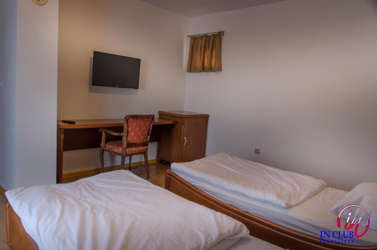 Apartment And Rooms In Club Indija Экстерьер фото