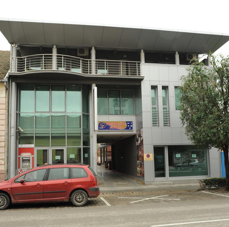 Apartment And Rooms In Club Indija Экстерьер фото