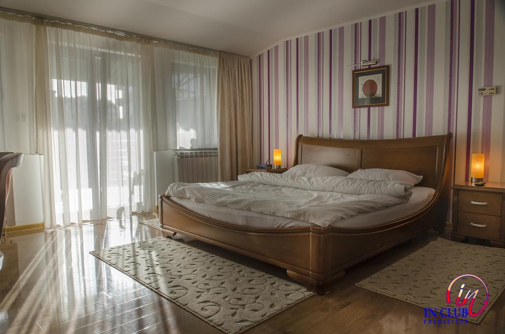 Apartment And Rooms In Club Indija Экстерьер фото