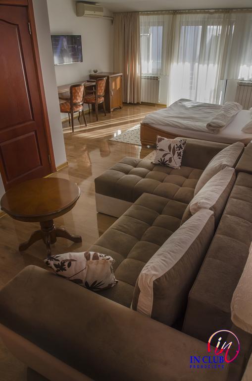 Apartment And Rooms In Club Indija Экстерьер фото