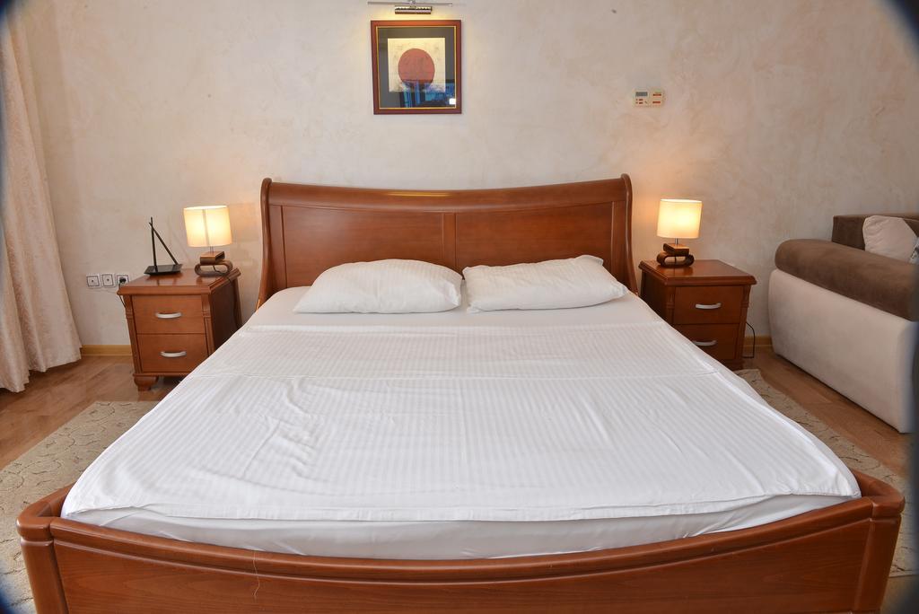 Apartment And Rooms In Club Indija Экстерьер фото